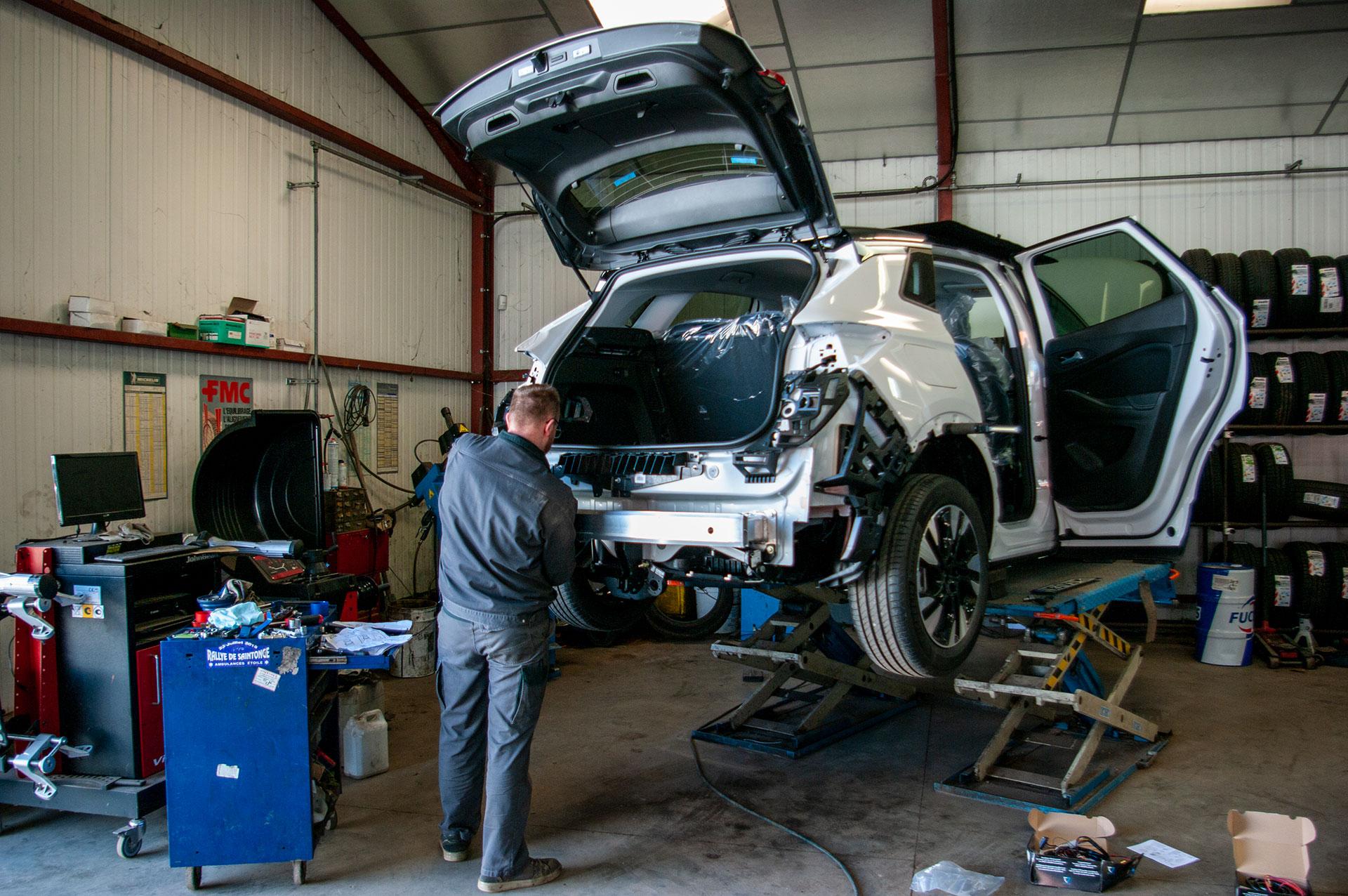 Atelier de réparation automobile